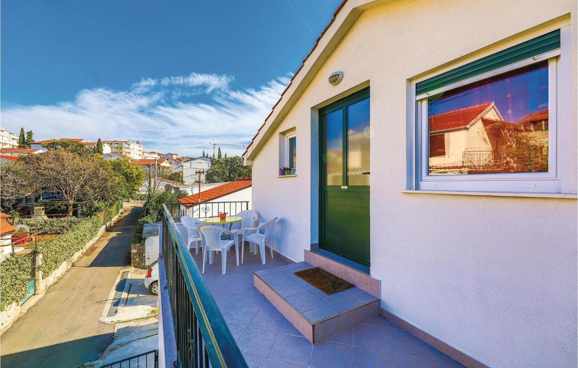Gorgeous Apartment In Seget Vranjica Bagian luar foto